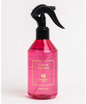 Luxurious LINEN & HOME FRAGRANCES ROSE DE BULGARIE by Maison Maïssa, a floral and oriental scent, showcased by the5thscent, elegant and exclusive.