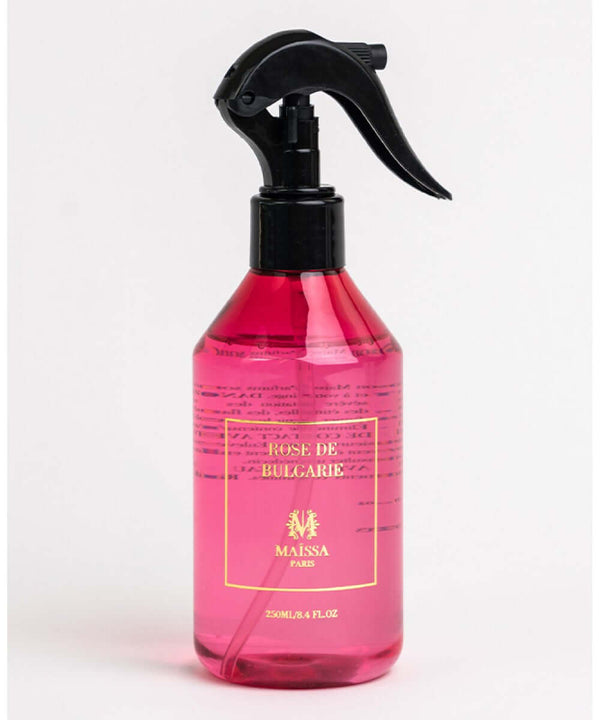 Luxurious LINEN & HOME FRAGRANCES ROSE DE BULGARIE by Maison Maïssa, a floral and oriental scent, showcased by the5thscent, elegant and exclusive.
