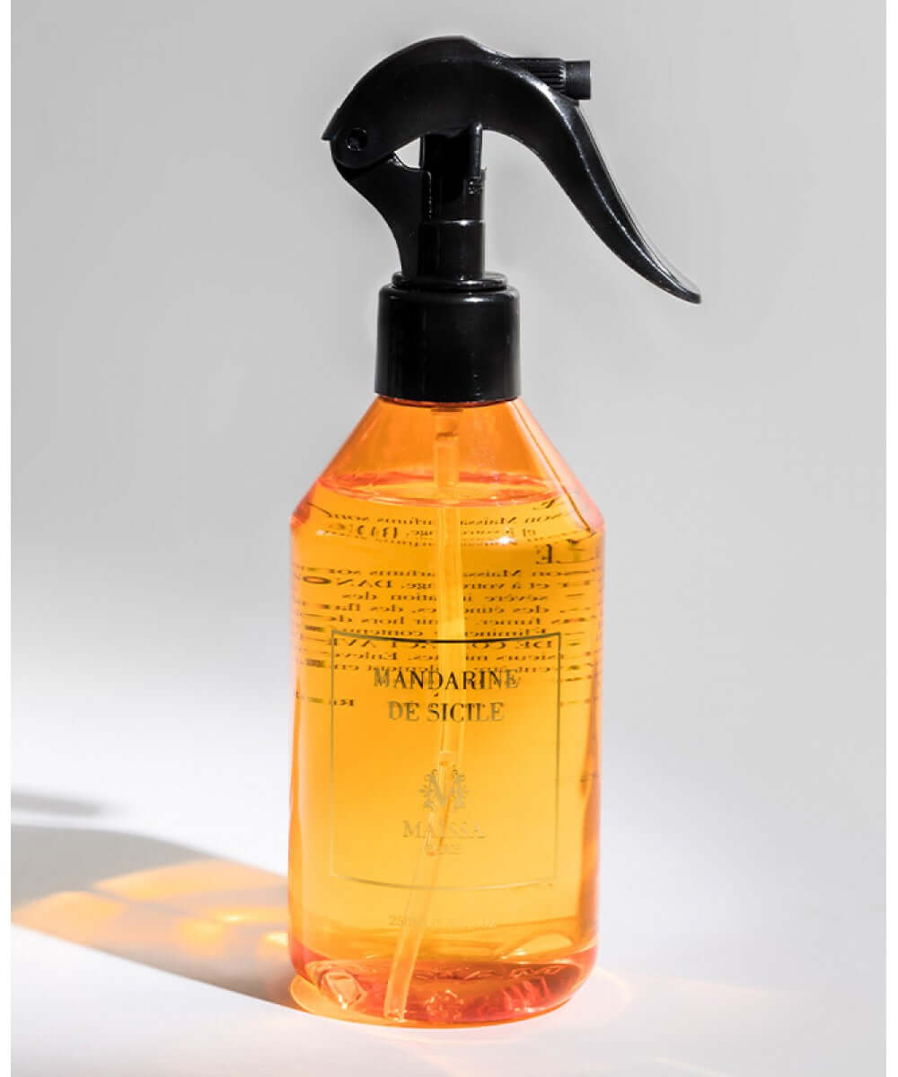 Luxurious LINEN & HOME FRAGRANCES MANDARINE DE SICILE by Maison Maïssa invoking a citrus and herbal aroma for the5thscent indulgence.
