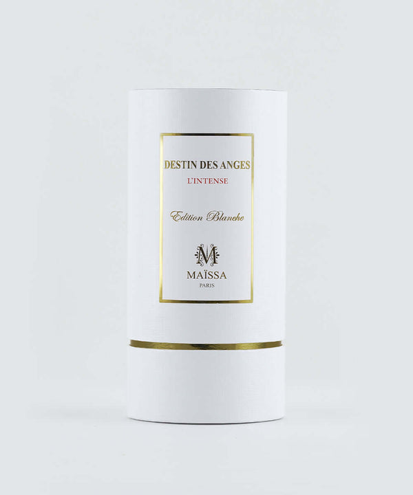 Luxurious DESTIN DES ANGES perfume by Maison Maïssa, an elegant gourmand fragrance, highlighted by the5thscent, with vanilla and chocolate notes.