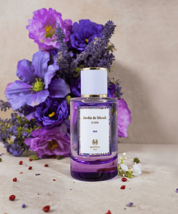 Luxurious Jardín de Sibenik by Maison Maïssa, a floral woody fragrance exclusive to the5thscent, embodies elegance and allure.